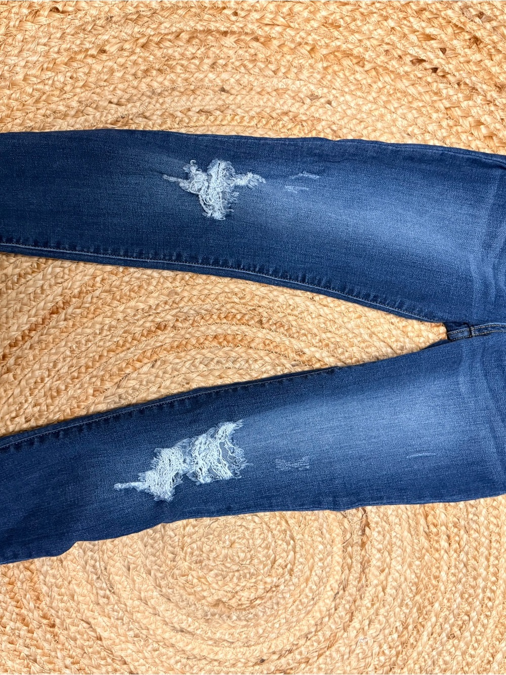 Women’s Dark Blue cuffed Distressed Skinny Jeans